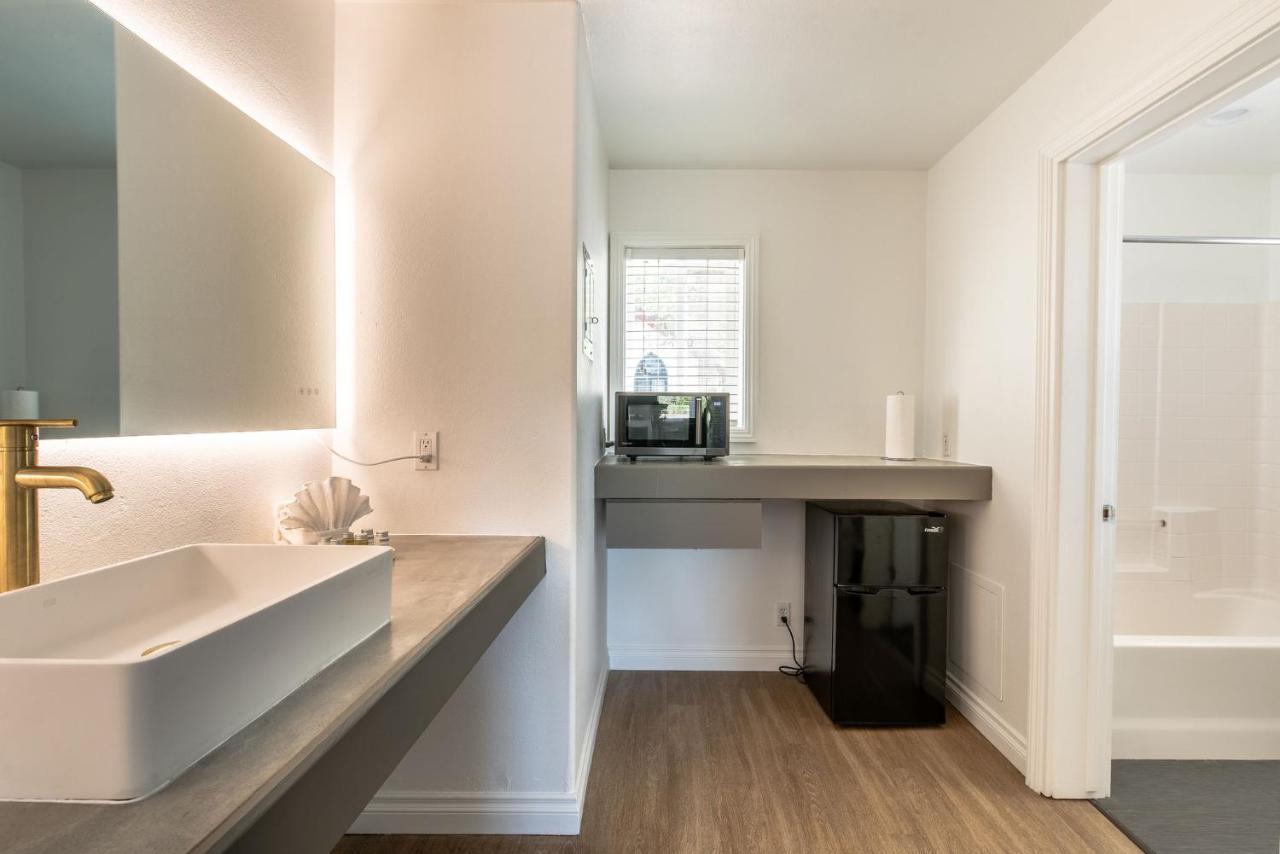 Big Bear Spa Suites Big Bear Lake Esterno foto