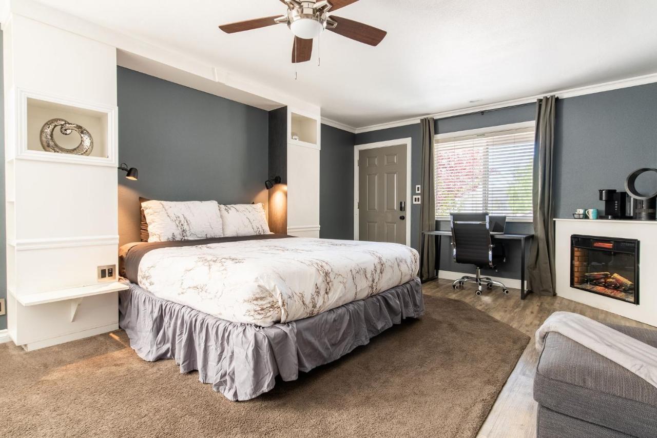 Big Bear Spa Suites Big Bear Lake Esterno foto