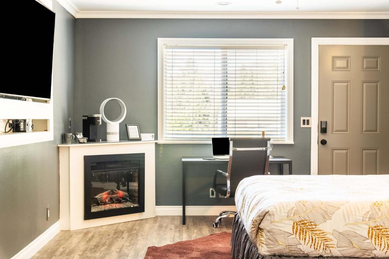 Big Bear Spa Suites Big Bear Lake Esterno foto