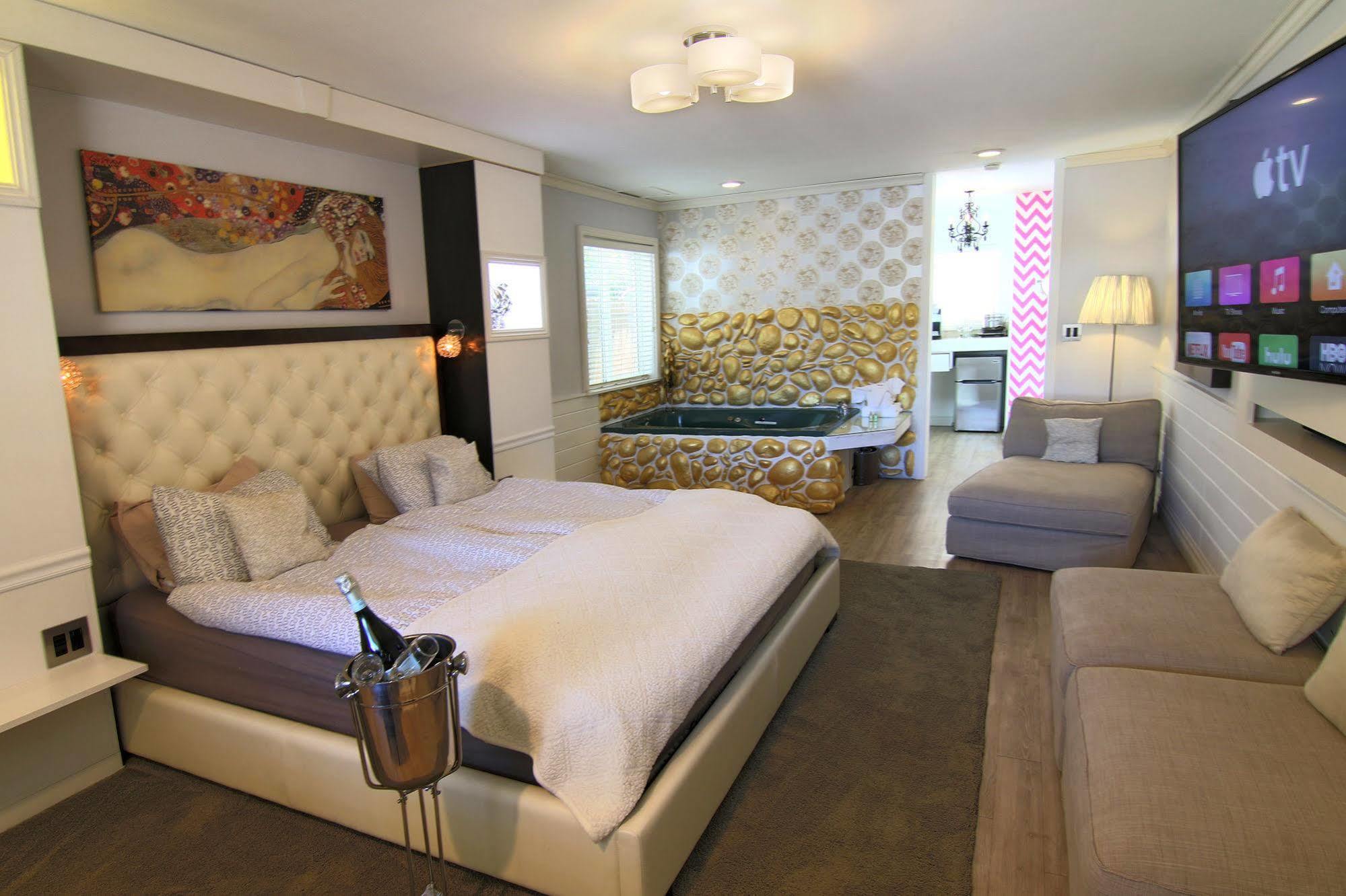 Big Bear Spa Suites Big Bear Lake Esterno foto
